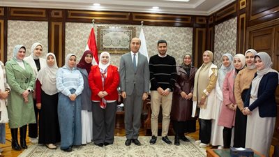 رئيس جامعة دمنهور يستقبل المعيدون الجدد بكلية العلوم