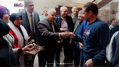 وحدة التواصل ودعم المعلمين بالفيوم تصنع بهجة العام الجديد 2026