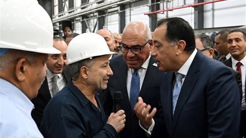 رئيس الوزراء يجري