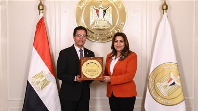 وزيرة التنمية المحلية ورئيس جامعة بنها يوقعان برتوكول إعداد كوادر متخصصة