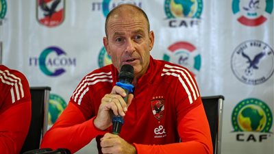 غضب توروب داخل الأهلي بسبب تأخر الصفقات الشتوية.. ويطالب بمهاجم أجنبي سريعًا