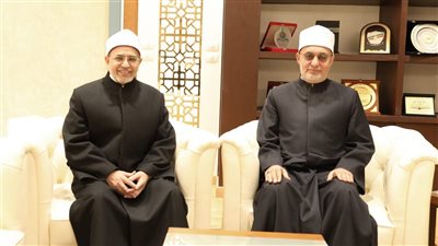 رئيس جامعة الأزهر يحاضر حول كيفية تطوير مهارات الإفتاء في ضوء المستجدات 