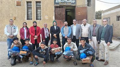 تسليم أدوات السلامة المهنية لأطفال بنى سويف ضمن مشروع تمكينهم 