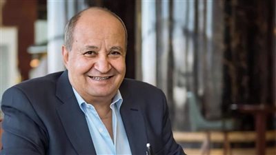 ذكرى وفاة وحيد حامد .. أنجح أعماله مع الزعيم عادل إمام وظهر كممثل بفيلم شهير