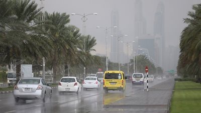 توقعات حالة طقس الإمارات اليوم.. ظروف جوية مضطربة وأسبوع مقبل مستقر تدريجيا 