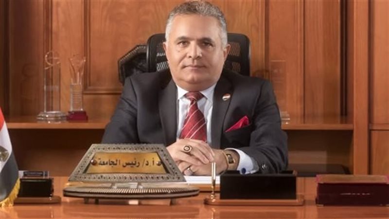 الدكتور أشرف حنيجل،