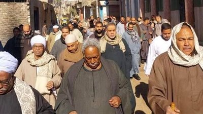 إقبال كثيف على اللجنة الانتخابية بمنشأة برديس بسوهاج في اليوم الأول للإعادة 