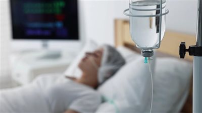 علماء يحددون سرًا غير متوقع يزيد قوة العلاج المناعي للسرطان
