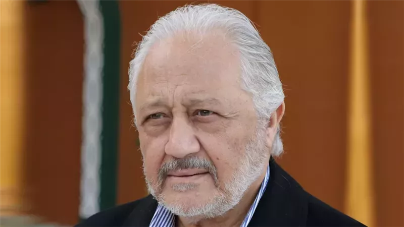  الفنان خالد زكي