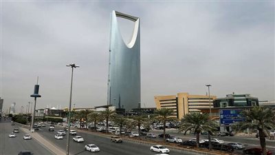 طقس السعودية اليوم..انخفاض حاد في درجات الحرارة ورياح نشطة تضرب عدة مناطق