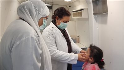 الكشف على 885 مواطنًا خلال قافلة طبية مجانية بقرية بولين الفوايد بكوم حمادة