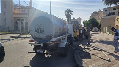 جهود مكثفة لشركة النظافة الجديدة لليوم الثالث على التوالي ببورسعيد 
