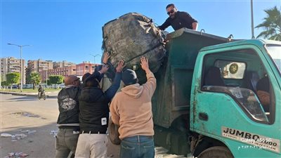 حملات مكبرة لإزالة التعديات والإشغالات ومجابهة ظاهرة فرز القمامة ببورسعيد