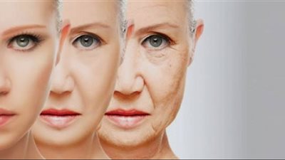 تقاوم التجاعيد وتعيد الحيوية ..وصفات طبيعية تؤخر شيخوخة البشرة 