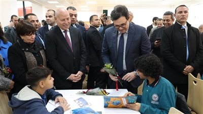 وزير الثقافة ومحافظ القاهرة يفتتحان مكتبة “نون السحار 2” بزهراء المعادي