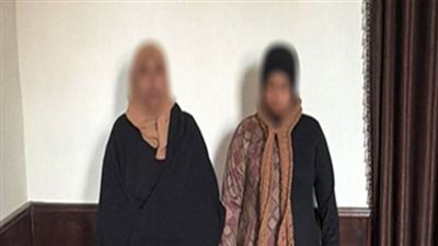 الأمن يضبط سيدتين أثناء محاولة شراء أصوات الناخبين لصالح مرشح بالجيزة