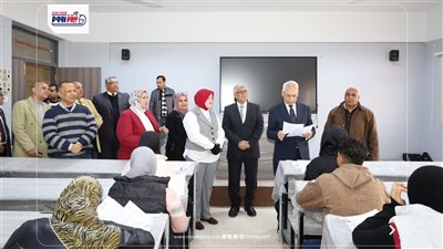 رئيس جامعة المنيا يواصل جولاته التفقدية لسير الامتحانات بكليات الجامعة