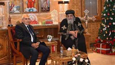 بمقر الكاتدرائية.. رئيس الشيوخ يهنئ البابا تواضروس بمناسبة عيد الميلاد المجيد