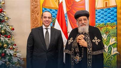 وزير الشئون النيابية يهنئ البابا تواضروس بعيد الميلاد المجيد