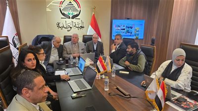 السيد القصير يتفقد غرفة عمليات
