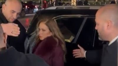 النجوم في العرض الخاص لفيلم جوازة ولا جنازة |صور وفيديو