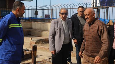 جولة تفقدية لرئيس شركة الصرف الصحي بالإسكندرية بمحطة رفع سبورتنج