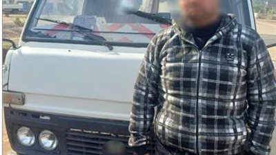 ضبط شخص لحث الناخبين على التصويت لصالح أحد المرشحين في البحيرة