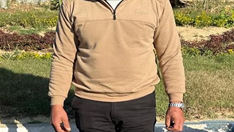 المتهم بدفع مبالغ