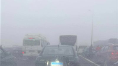 غلق طريق الإسكندرية القاهرة الصحراوي بسبب الشبورة الكثيفة