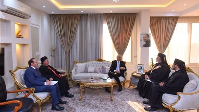 وزير العمل يستقبل وفد الكنيسة الكاثوليكية لعرض مقترح تنظيم أجازات الأعياد