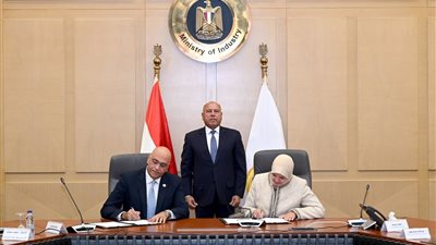 وزير الصناعة: يشهد توقيع مذكرة تفاهم لدعم المشروعات الصغيرة وتوطين الصناعات 