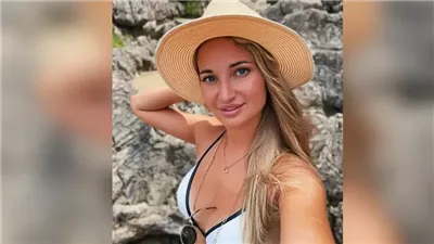 وفاة المؤثرة الإيطالية يوليا بورتسيفا بعد إجراء تجميلي