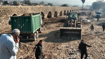 متابعة يومية من النائب طاهر الخولي لأعمال النظافة في سور مجرى العيون