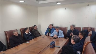 رئيس الغرفة التجارية بدمياط يبحث استعدادات تجار المحافظة لمعرض اوكازيون المنيا