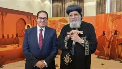 رئيس جامعة القاهرة يهنئ قداسة البابا تواضروس الثاني بعيد الميلاد المجيد