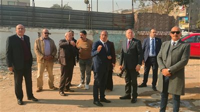 محافظ القاهرة يوقف تحويل شقة سكنية لمحلات ويُحيل المخالفين للنيابة بالمقطم