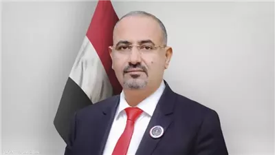 بعد هروبه إلى جهة مجهولة.. من هو عيدروس الزبيدي رئيس المجلس الانتقالي الجنوبي؟