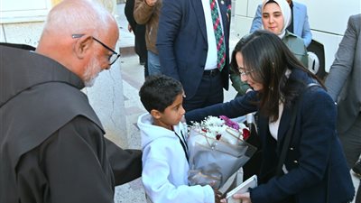 محافظ البحيرة تقدم التهنئة بعيد الميلاد المجيد بكنيسة الفرنسيسكان الكاثوليكية 