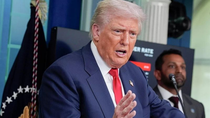 الرئيس الأمريكي دونالد