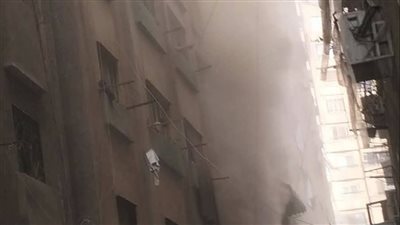 السيطرة على حريق داخل مخزن فى عقار بمنطقة كفر طهرمس 
