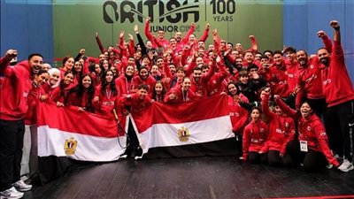 وزير الشباب والرياضة يهنئ أبطال إنجلترا المفتوحة للإسكواش للناشئين والناشئات 