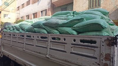 لا تهاون مع المتلاعبين.. ضبط 20طن دقيق قبل بيعها في السوق السوداء