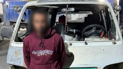 صدمه و هرب .. القبض على سائق ميكروباص دهس شخص بالبساتين 