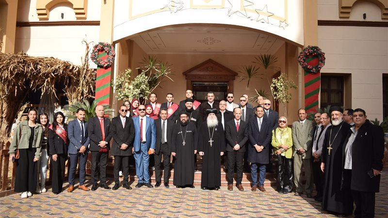 جانب من زيارة قيادات
