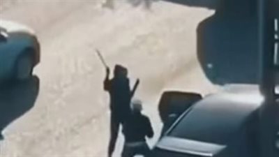 الأمن يفحص فيديو التعدى على شخص وإجباره على ركوب سيارة أعلى دائرى الوراق