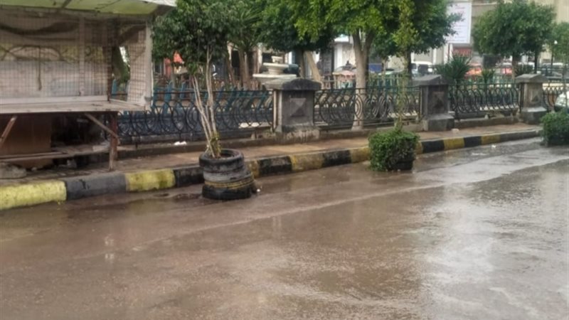 البحيرة أمطار متوسطة