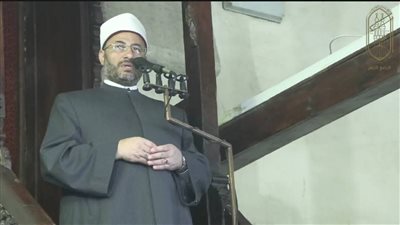 خطيب الجامع الأزهر: وسائل التواصل الاجتماعي صارت بيئة خصبة لنشر الشائعات