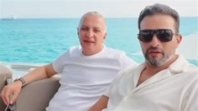 نصيحة في ياخت وسط البحر.. رجل الأعمال أيمن ممدوح عباس يدعو المصريين للتفاؤل