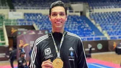 انجاز تاريخي .. سيف عيسي يفوز بجائزة افضل لاعب افريقي لعام 2025