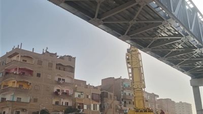 محافظ سوهاج يتابع استكمال كوبري مشاة الثلاث كباري تمهيدًا لافتتاحه